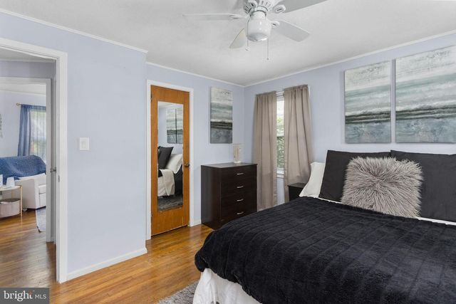 39 BENSON LN, Hamilton, NJ 08610