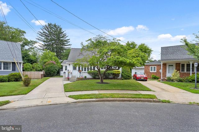 39 BENSON LN, Hamilton, NJ 08610