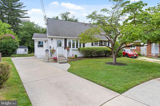39 BENSON LN, Hamilton, NJ 08610