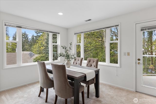 4049 Providence Point Drive SE, Issaquah, WA 98029