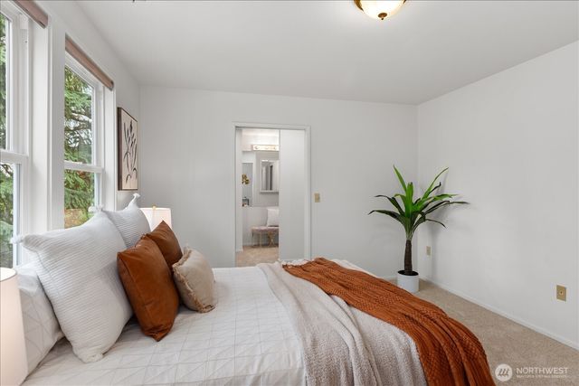 4049 Providence Point Drive SE, Issaquah, WA 98029
