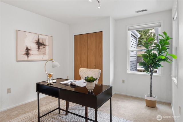 4049 Providence Point Drive SE, Issaquah, WA 98029