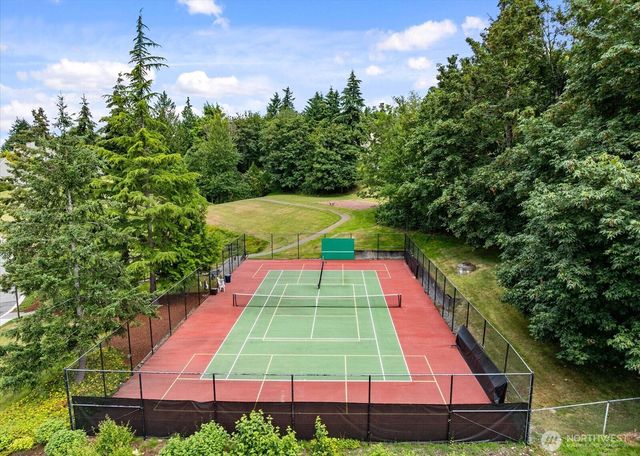 4049 Providence Point Drive SE, Issaquah, WA 98029