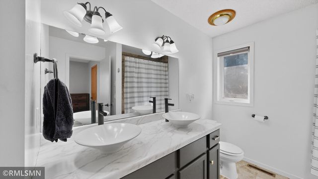 921 2nd Avenue NE, Byron, MN 55920