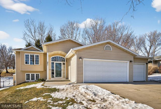 921 2nd Avenue NE, Byron, MN 55920