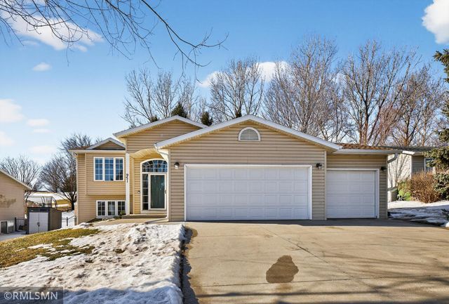 921 2nd Avenue NE, Byron, MN 55920