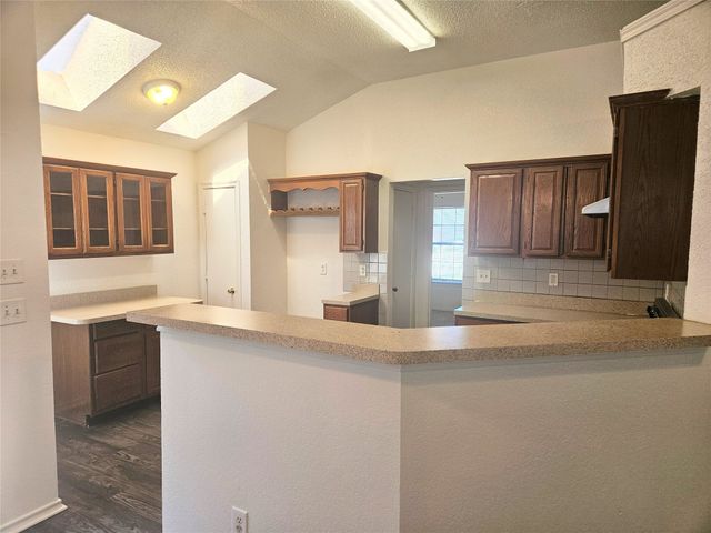 3104 MORNING MEADOW Lane, Grand Prairie, TX 75052