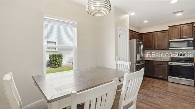 106 Lincoln Ln, Bluffton, SC 29910