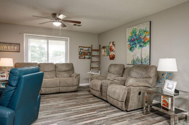 2300 Jaybee Dr., Jonesboro, AR 72404