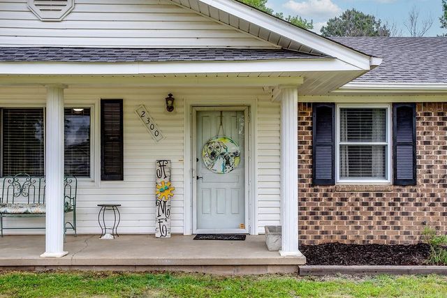 2300 Jaybee Dr., Jonesboro, AR 72404