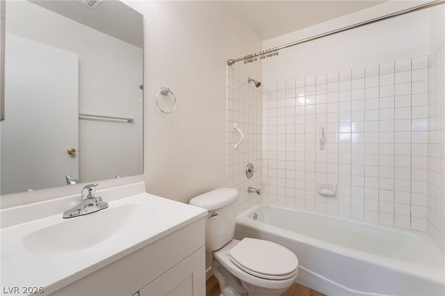 1611 East HARMON Avenue 3, Las Vegas, NV 89119