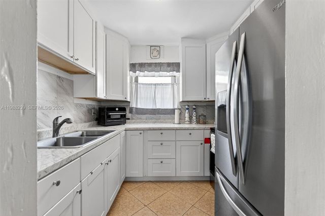 26672 SW 137th Ct, Miami, FL 33032