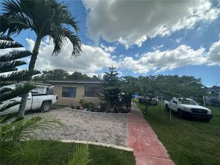 26672 SW 137th Ct, Miami, FL 33032
