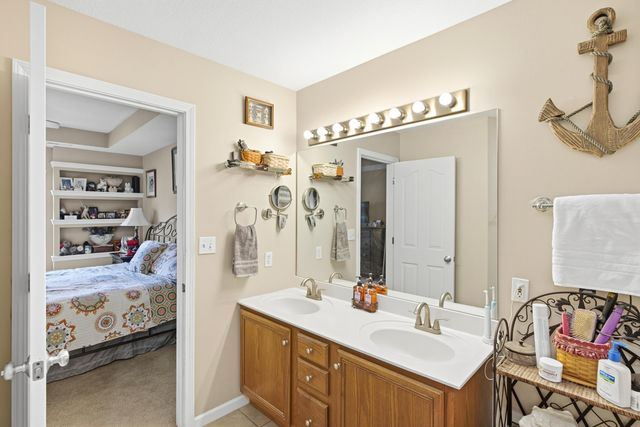 702 WOLF TRAIL, Columbia, MO 65201