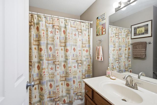 702 WOLF TRAIL, Columbia, MO 65201