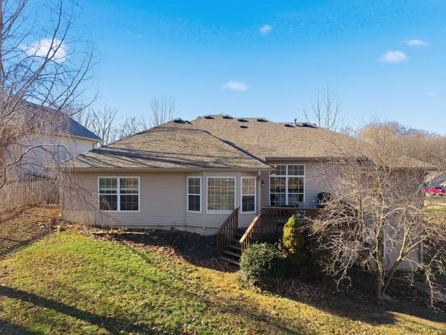 702 WOLF TRAIL, Columbia, MO 65201