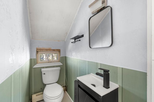 8 Morton St, North Andover, MA 01845