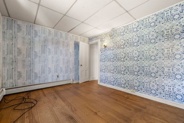 8 Morton St, North Andover, MA 01845