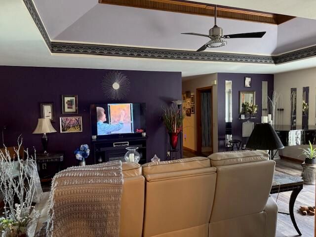 2404 Fruit Station Drive, Mountain Grove, MO 65711