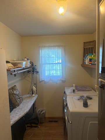 2404 Fruit Station Drive, Mountain Grove, MO 65711