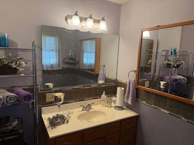 2404 Fruit Station Drive, Mountain Grove, MO 65711