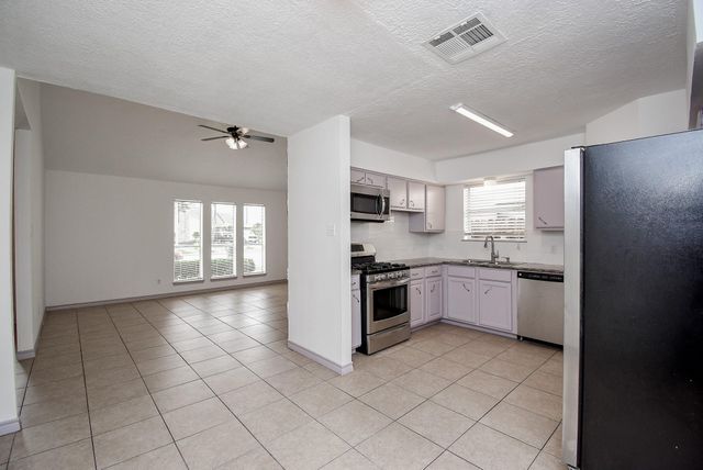 9426 Kingsvalley Street, Houston, TX 77075