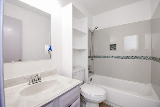 9426 Kingsvalley Street, Houston, TX 77075