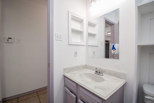 9426 Kingsvalley Street, Houston, TX 77075