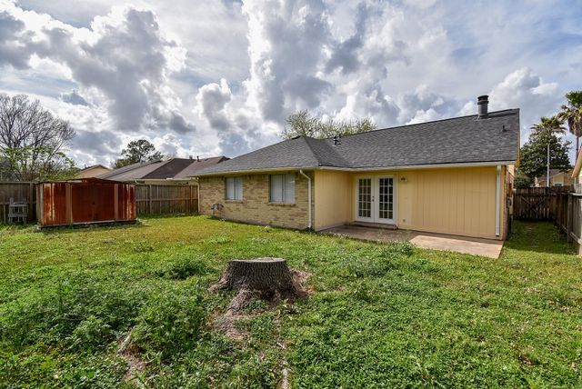 9426 Kingsvalley Street, Houston, TX 77075