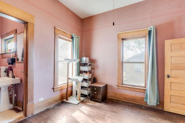 545 E Mulvane, Mulvane, KS 67110