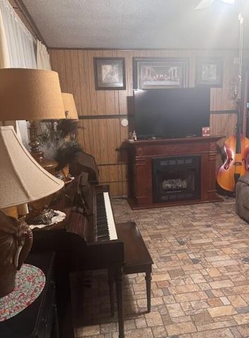 544 N Pine Street, Whitwell, TN 37397