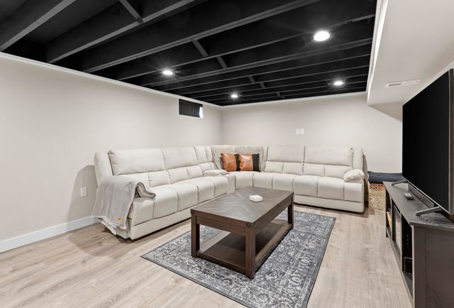 7849 Hanley Street, Schererville, IN 46375