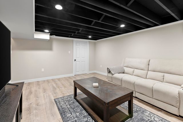 7849 Hanley Street, Schererville, IN 46375