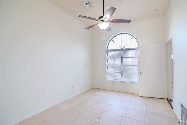 734 N Mesa St, San Luis, AZ 85349