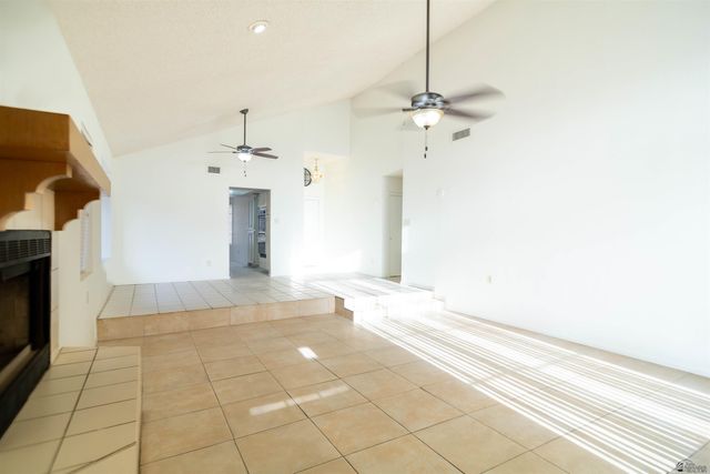 734 N Mesa St, San Luis, AZ 85349