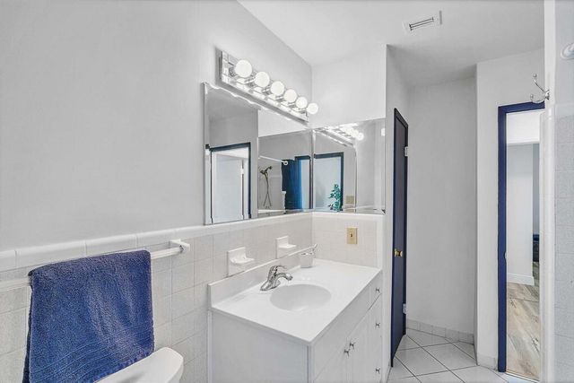 5351 NE 17th Terrace, Fort Lauderdale, FL 33334