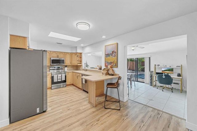 5351 NE 17th Terrace, Fort Lauderdale, FL 33334