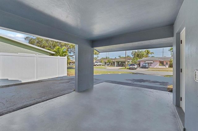 5351 NE 17th Terrace, Fort Lauderdale, FL 33334