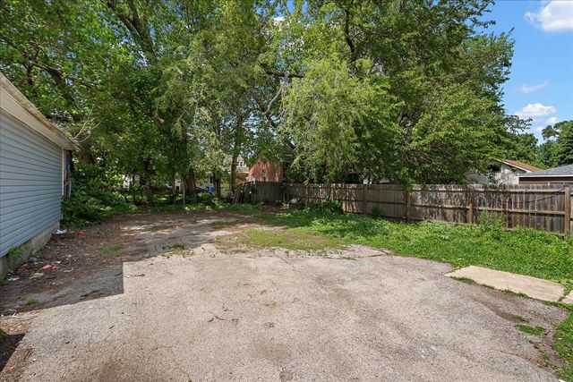 847 Bowditch Avenue, Aurora, IL 60506