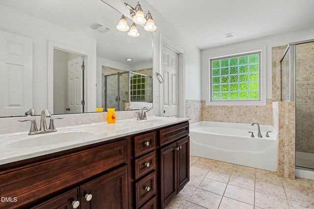 1621 Gracie Girl Way, Wake Forest, NC 27587