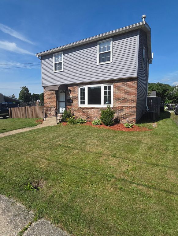 2703 EMERSON Avenue, Erie, PA 16508