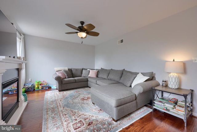 45 PAVERS COVE CT, Middletown, PA 17057