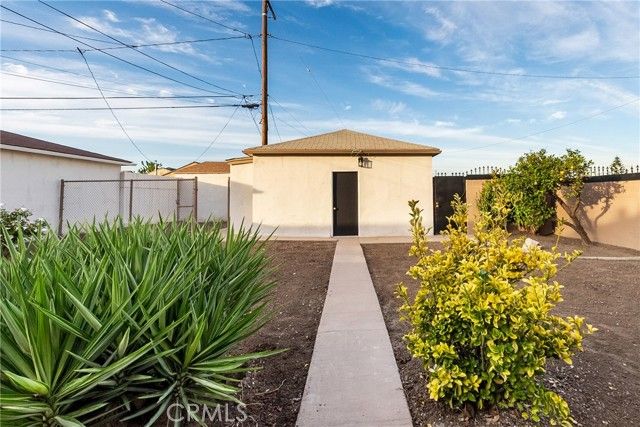 2901 W 80th, Inglewood, CA 90305
