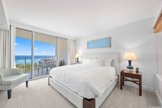 383 Kalaimoku Street 3008, Honolulu, HI 96815