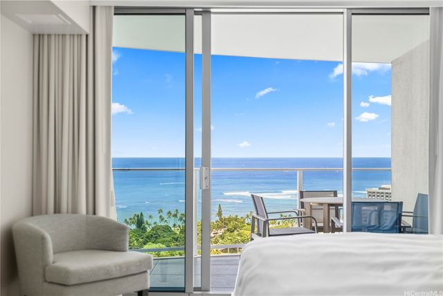 383 Kalaimoku Street 3008, Honolulu, HI 96815