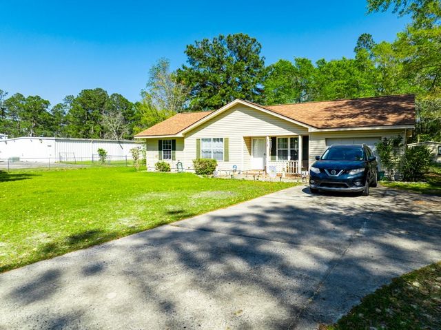 2218 Riverside Ave, Waycross, GA 31501