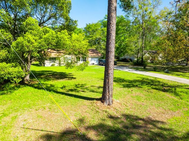 2218 Riverside Ave, Waycross, GA 31501