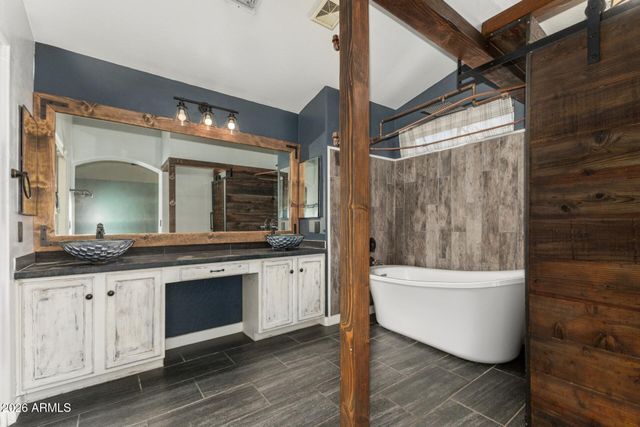 10819 E FLORIAN Avenue, Mesa, AZ 85208