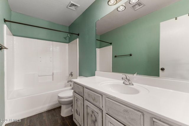 10819 E FLORIAN Avenue, Mesa, AZ 85208