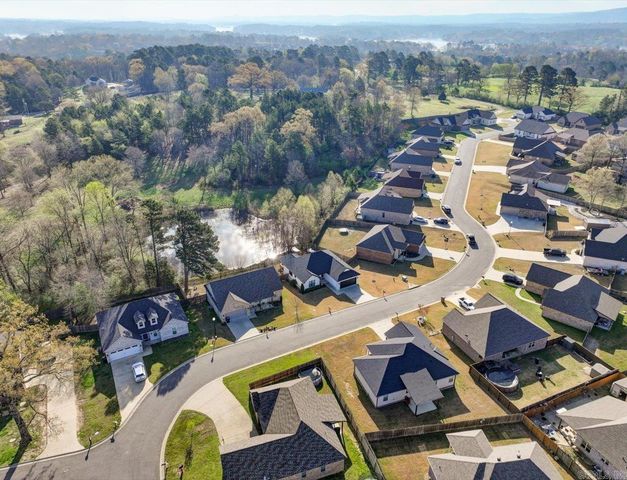 215 Windcrest Cir Circle, Hot Springs, AR 71913